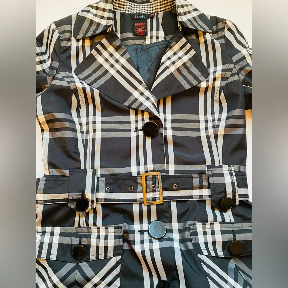 Spring Trench Coat - Picture 5 of 7